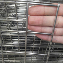 Wuxi Galvanized Mesh Pigeon Shaft Bottom Plate Mesh Leakage Square Hole Cultivation Mesh Long Hole Coarse Electric Welding Mesh Sheet