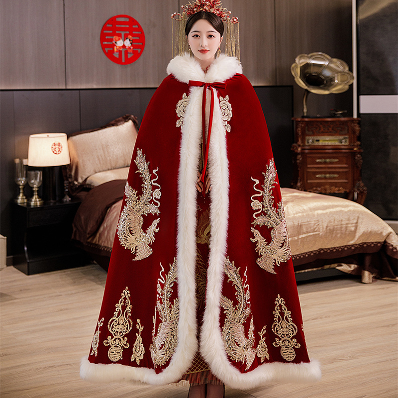 Bride Xiuhe clothing cloak ancient style Hanfu cloak thickened warm Chinese wedding phoenix crown Xiapei long section shawl winter