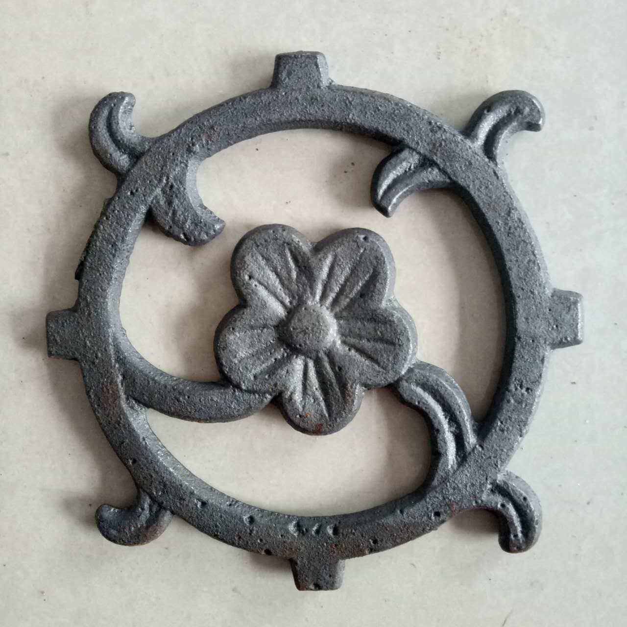 铸铁风火轮 大门配件 铸造围栏花片 铸铁花 铁艺配件 定制12x14