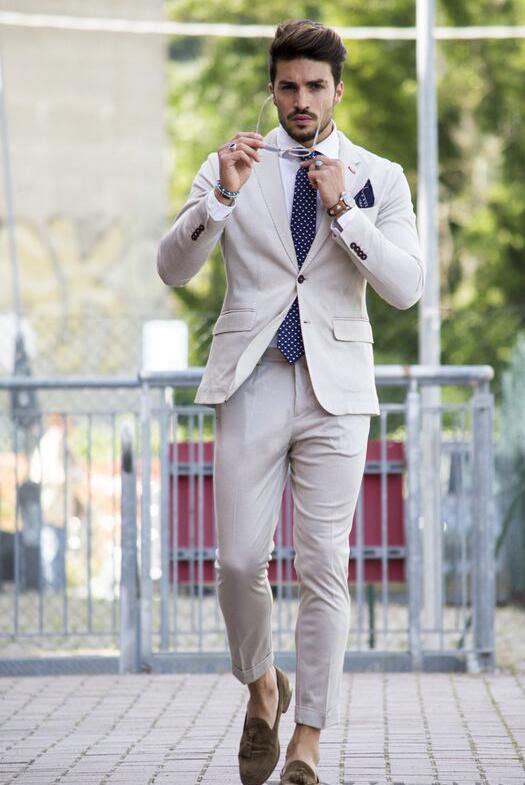 西装与乐福鞋,一直英伦范,从头延续到脚.