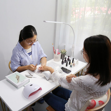 菲普顿旗舰店