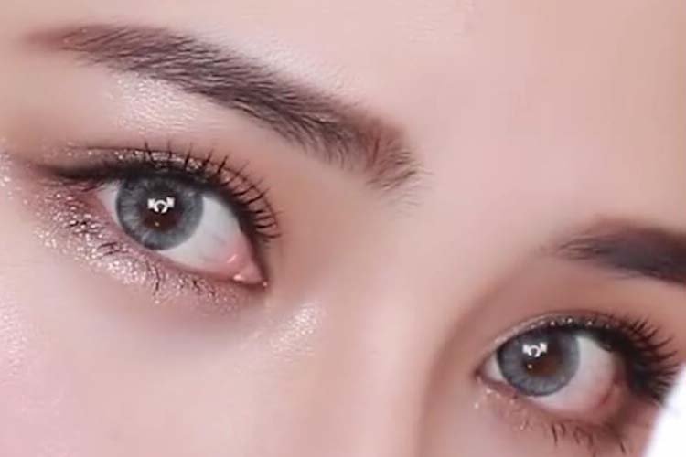 魅力眼妆,让你拥有迷人的双眼