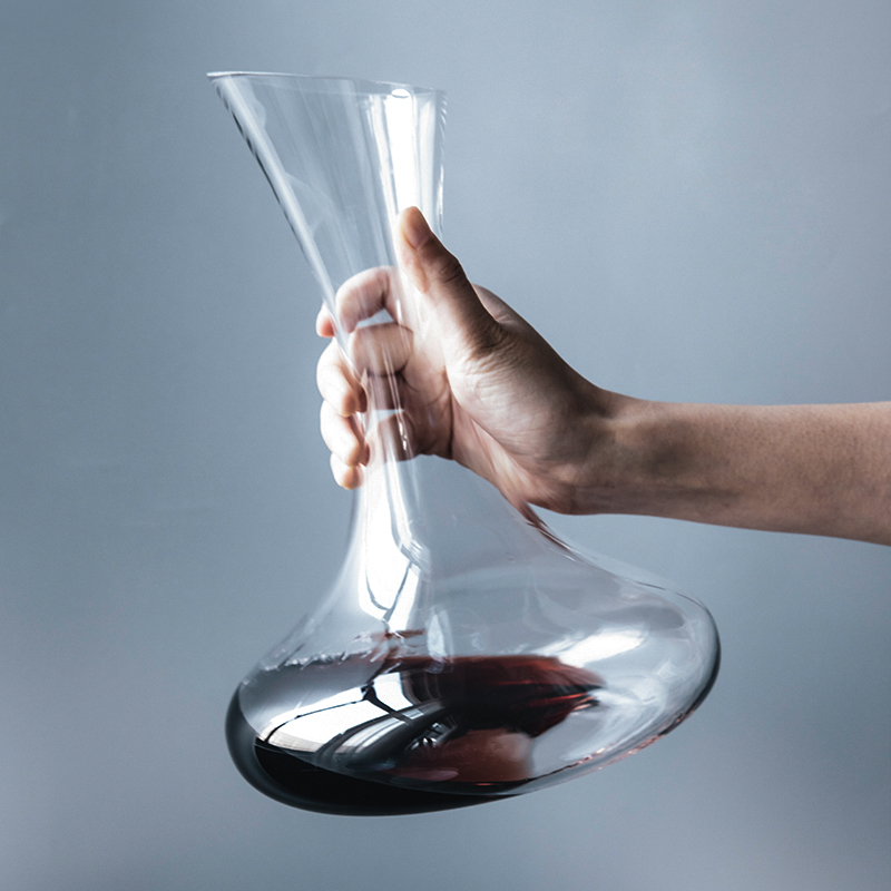 TaoDian crystal wine glass with the bevel wine suits for home wine decanters points a large glass of red wine