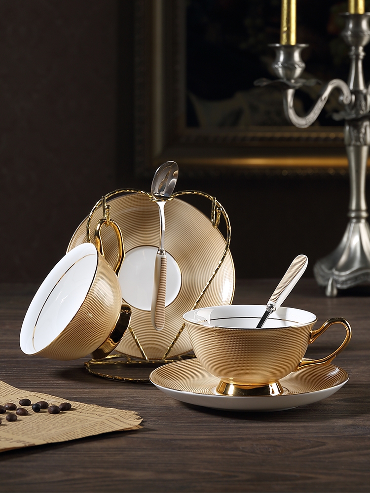 Qiao mu local tyrants gold high - class European - style ipads porcelain coffee cup sets British style restoring ancient ways is royal creative tea tea in the afternoon