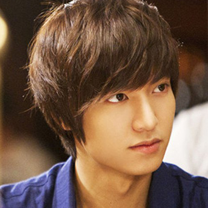 男生深棕色"美髯公"发型,居然这么帅!