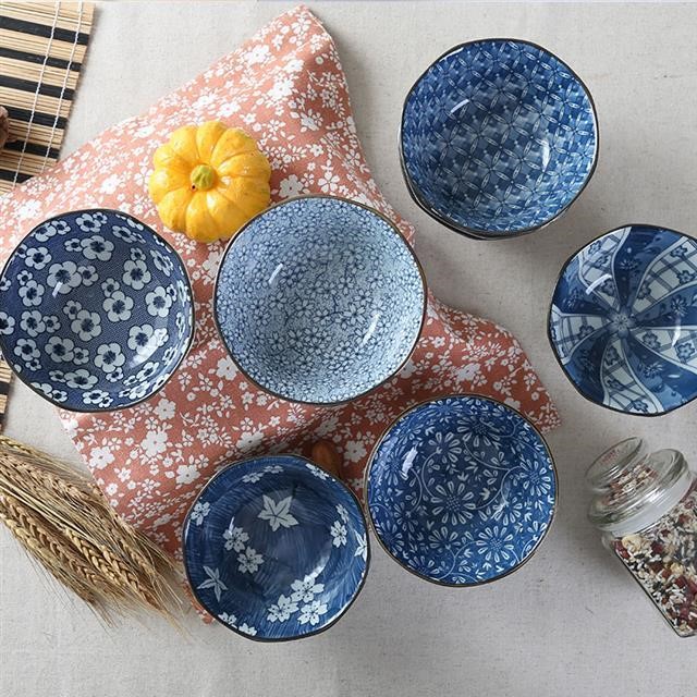 Under the kitchen jingdezhen bowls of Japanese glaze made pottery bowls home lunch box tableware of eating instant noodles sets plate microwave