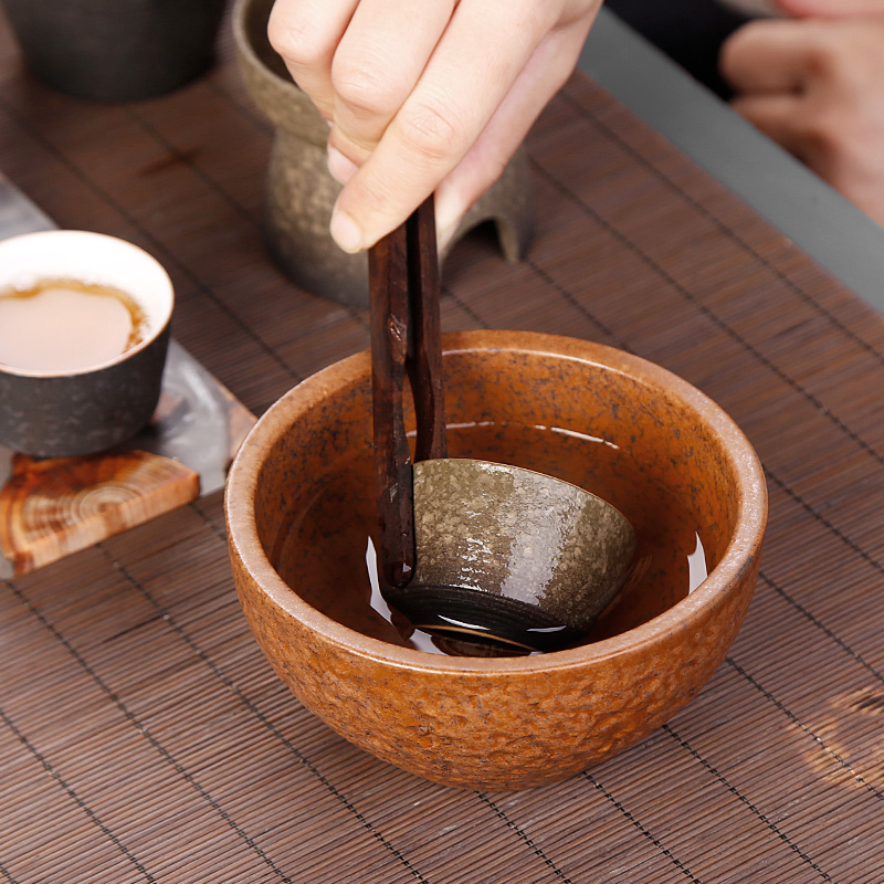 The Custom small Japanese coarse pottery tea wash cup wash to restoring ancient ways of household ceramic vessels of zen tea wash cup cup a basin