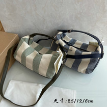 Small group of rats with shoulder cross-over portable striped canvas with cowhide lunch bag