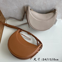 Niche export rat goods French shoulder oblique cross-span portable underarm calfskin material Crescent bag