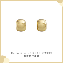 Simple texture glossy metal beanie earrings small semicircle curved earrings temperament all-match fashion personality earrings