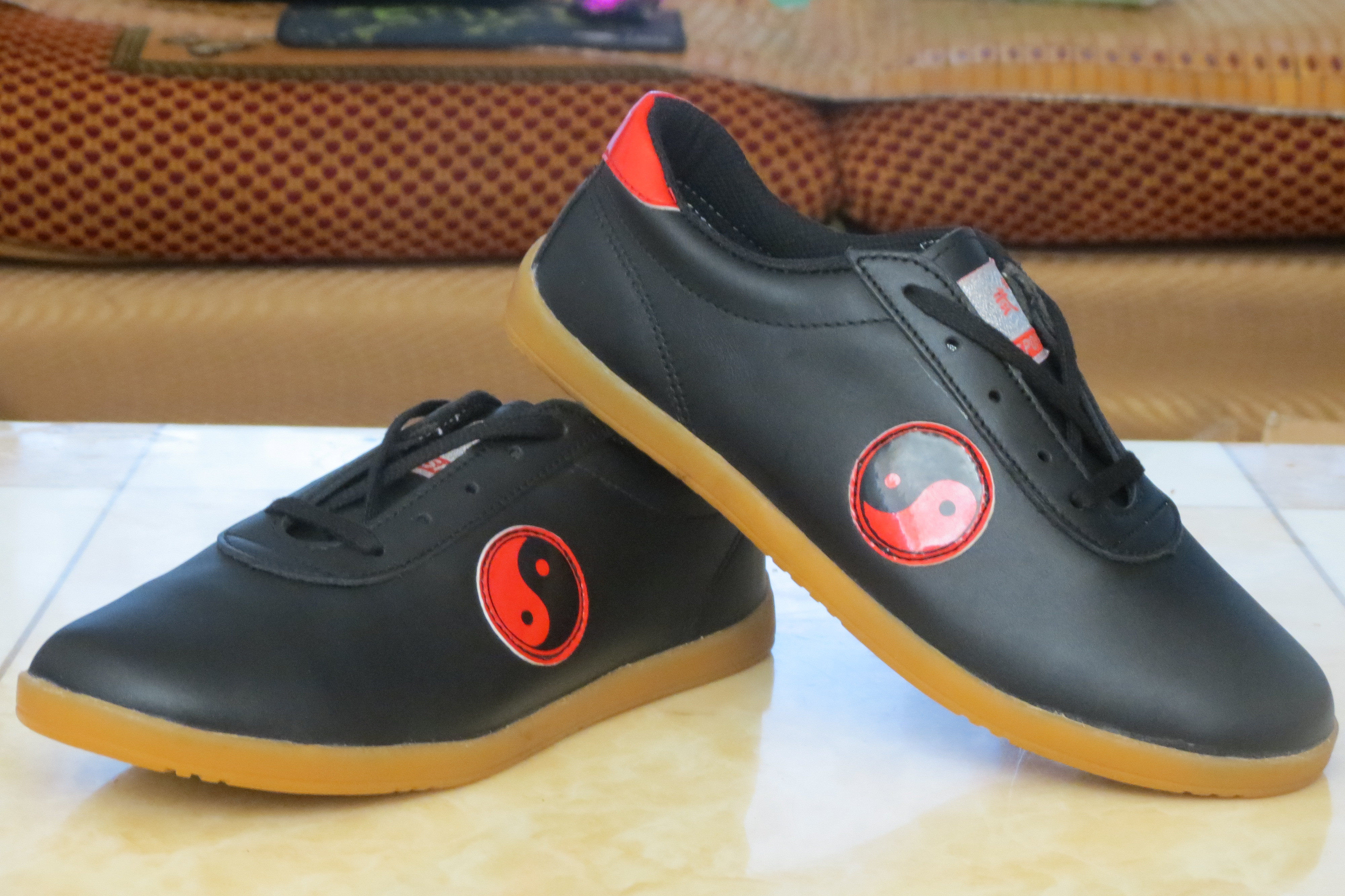 爱武 牛皮阴阳图太极鞋 练功鞋 头层软牛皮武术鞋 太极拳鞋