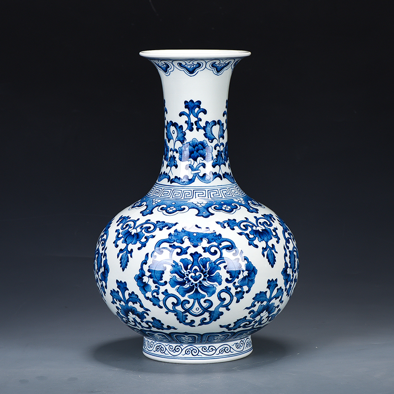 Jingdezhen antique hand - made ceramics from the qianlong classical Chinese blue and white porcelain vase sitting room adornment handicraft furnishing articles