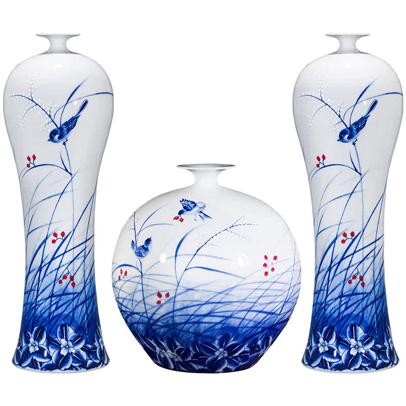 Jingdezhen ceramics three - piece hand blue and white porcelain vase is placed the new Chinese style household, sitting room porch decoration