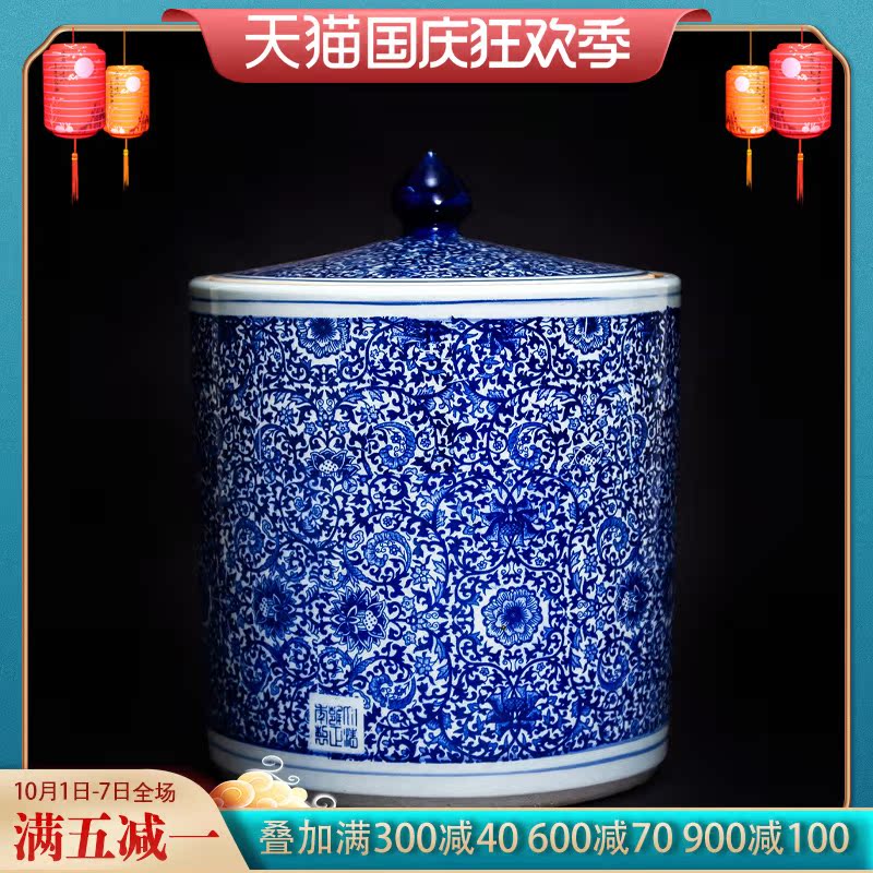 Jingdezhen ceramic antique flower tea pot of Chinese style household size with cover sealed container storage tank is large