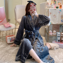 Coral fluffy pajamas have long knees in autumn and winter New gray bathrobes with velvet and thickened flannel pajamas in 2021