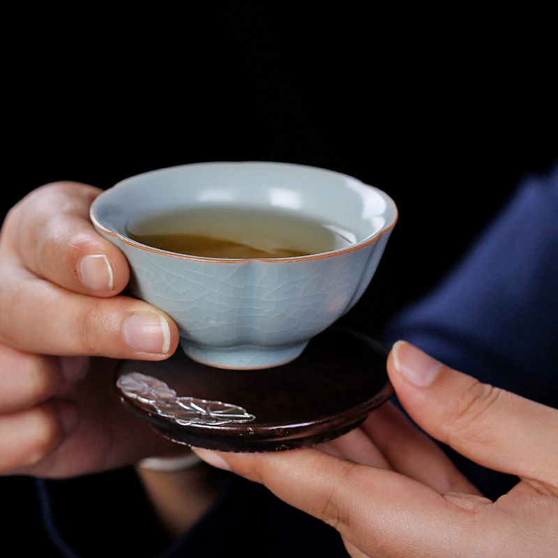 Kung fu tea set your up the open sky blue hat to a cup of tea cups sample tea cup tea cup ceramic bowl with a single master