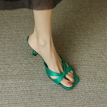 Pendant ~ super beautiful self-leaving new clip toe herringbone tugging head fine heel sandal champagne champagne high heel