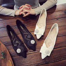 Pointed single shoes womens shallow mouth Joker 2021 new autumn flat shoes spring and autumn black soft leather low heel laddy shoes