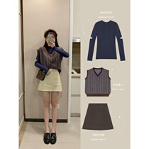 Autumn and winter light mature temperament foreign style 2019 small fragrant wind sweater with skirt two sets of ladies eggsshop thin