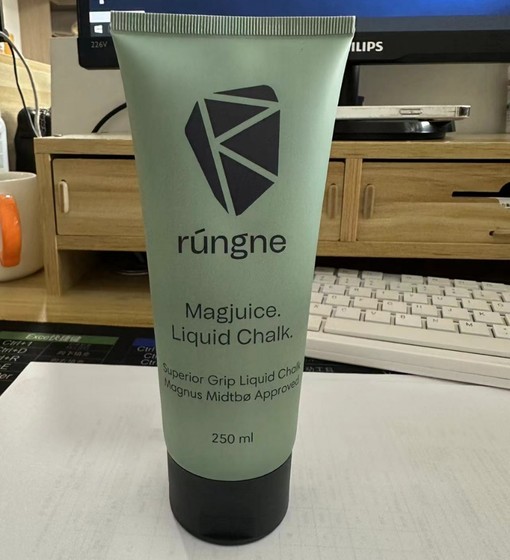 Norwegian rungne liquid magnesium powder large capacity 250 ml rock climbing bouldering anti-slip powder
Norwegian rungne liquid magnesium powder large capacity 250 ml rock climbing bouldering anti-slip powder
