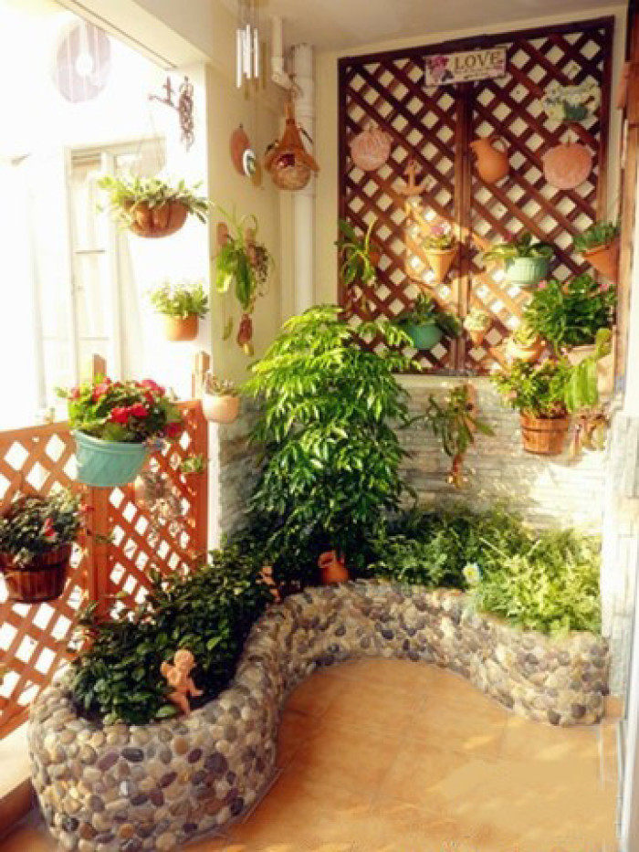 打造迷你花园阳台给自己独处的空间