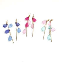 SHUNAs Hand Shishi Flower Letter New Japanese-style handmade literary petals asymmetrical earrings female ear clips