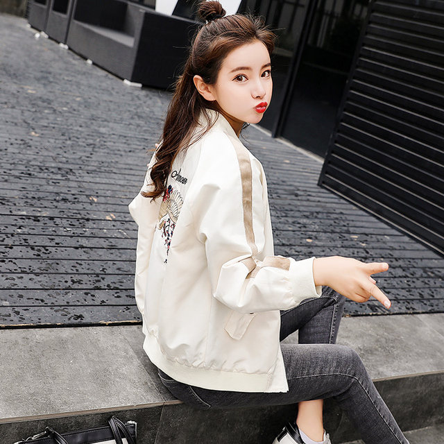 Spring and autumn new Korean shirt fashion embroidered short coat female loose student bf jacket small baseball uniform Spring and autumn new Korean shirt fashion embroidered short coat female loose student bf jacket small baseball uniform