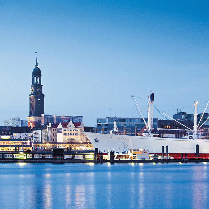 荷兰鹿特丹包车自由行 中文司导专车 旅游包车