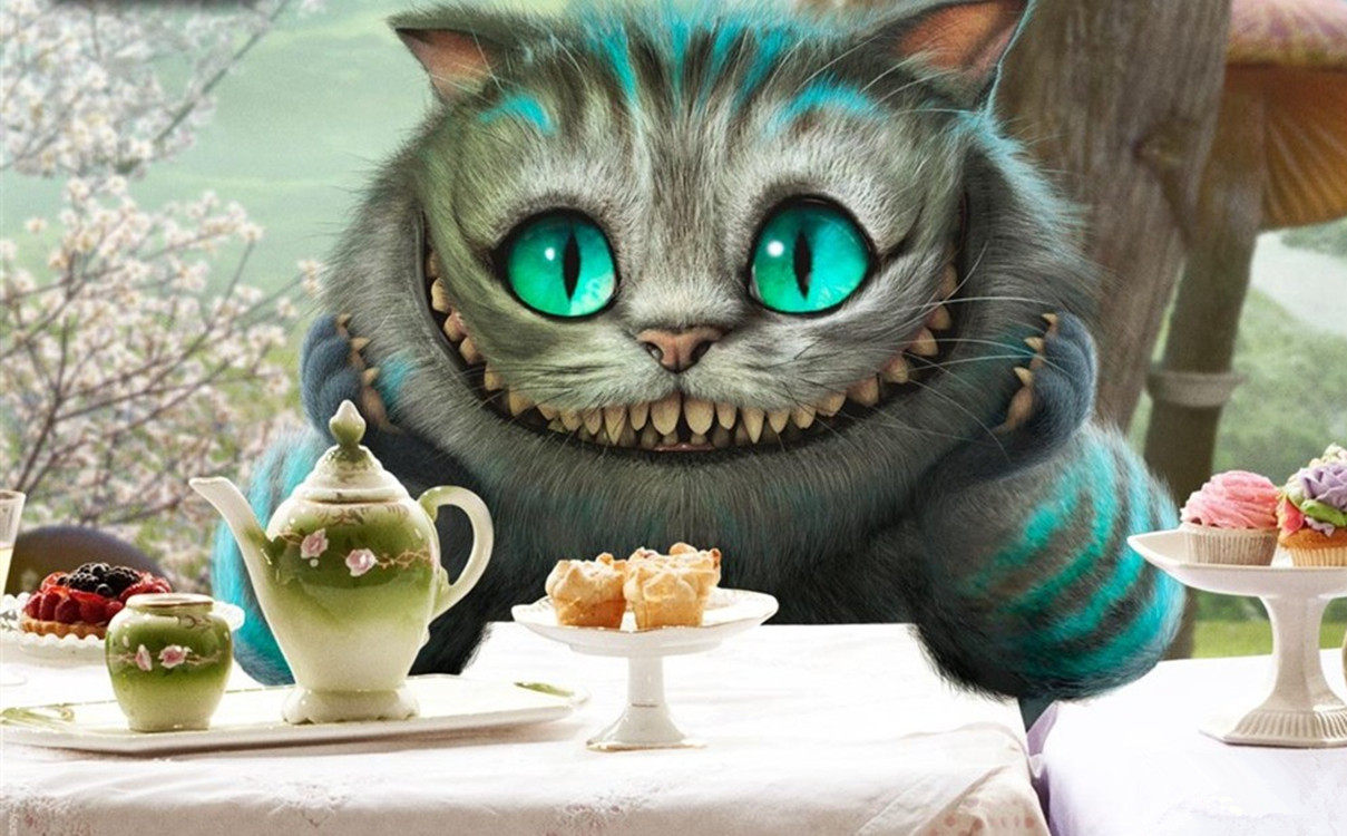 你看,笑面猫也开始了下午茶呢. 红茶杯碟