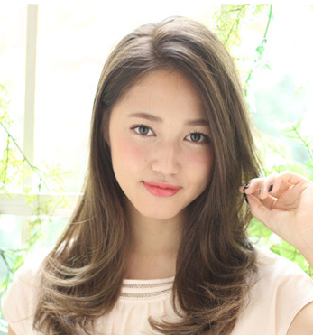 不同脸型的女生搭配什么发型拍照更好看?