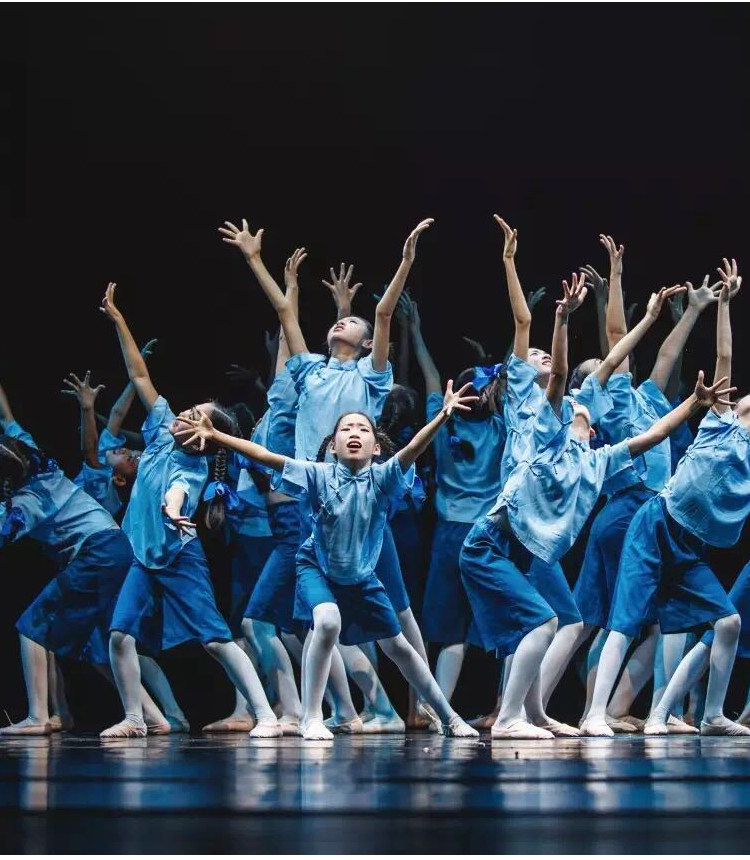 六一儿童表演服第九届小荷风采纸飞机演出服童年不同年民国学生装