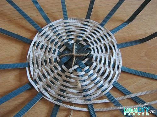 打包带编个篮子做花盆