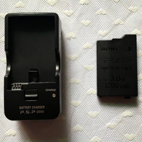 psp外挂电池_笔记本电池怎么充电_为什么psp电池3.6充电器5