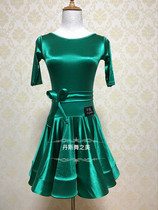 Imported glitter stretch satin Latin dance standard for women and children stipulates that competition dress skirt oversized skirt widens fishbone flash