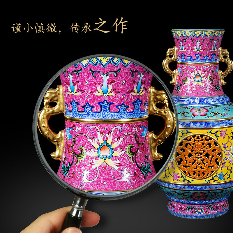 在庫限り】 大清乾隆粉彩山水人家花瓶景徳鎮 現代工芸品 置物 装飾品