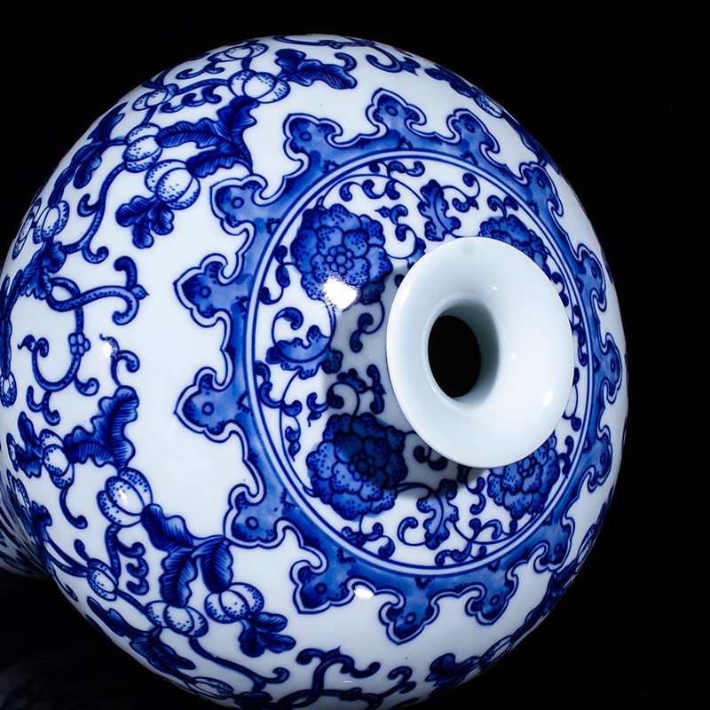 Jingdezhen ceramic antique hand - made of blue and white porcelain vase furnishing articles flower arranging new Chinese style porch decoration decoration