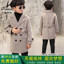 The day cut paper-like boys winter clothes for the children Mao in the middle of the long jacket clothing Map Paper TC357
