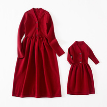 Parent-child dress spring and autumn dress mother and daughter long-sleeved dress high-end air sweater sweater sweater sweater sweater sweater red wool skirt