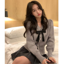 2021 Autumn Winter Suit Design Sensation Butterfly Knot V Collar Knit Cardigan With a short and a half body dress Two sets