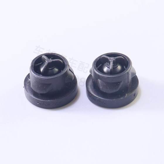 메르세데스-벤츠 W251 엔진 커버 고무 패드 R280/R300/R320/R350 장식 커버 버퍼 고무 덮개에 적합합니다. 메르세데스-벤츠 W251 엔진 커버 고무 패드 R280/R300/R320/R350 장식 커버 버퍼 고무 덮개에 적합합니다.