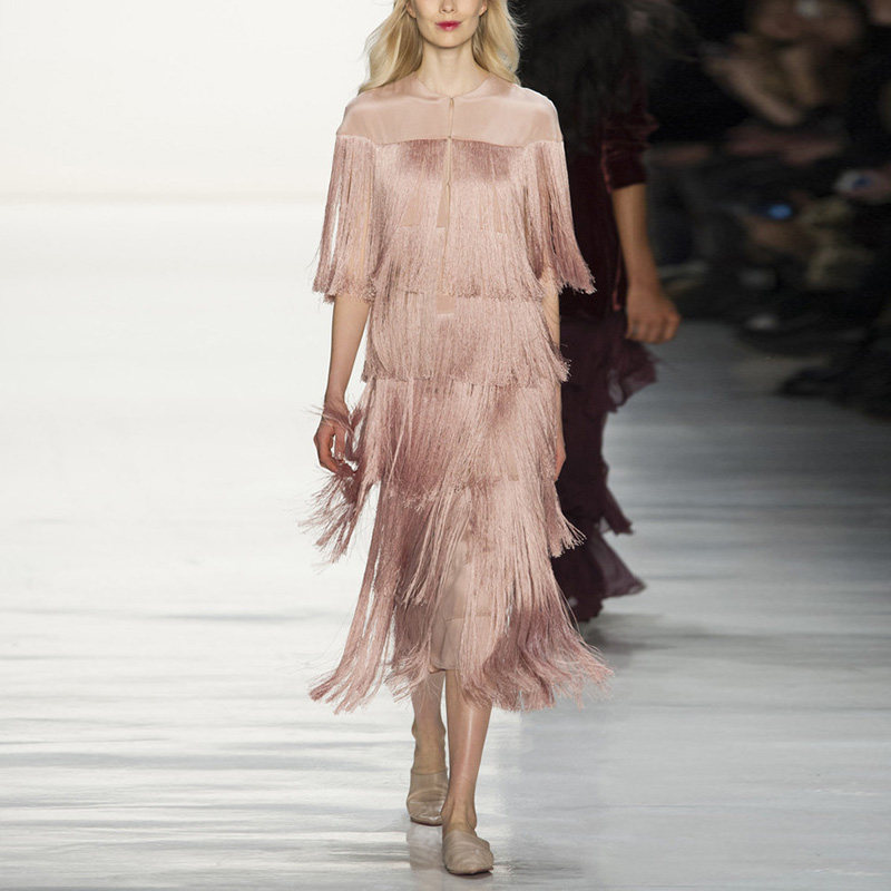 流苏裙,初秋穿出t台范儿!