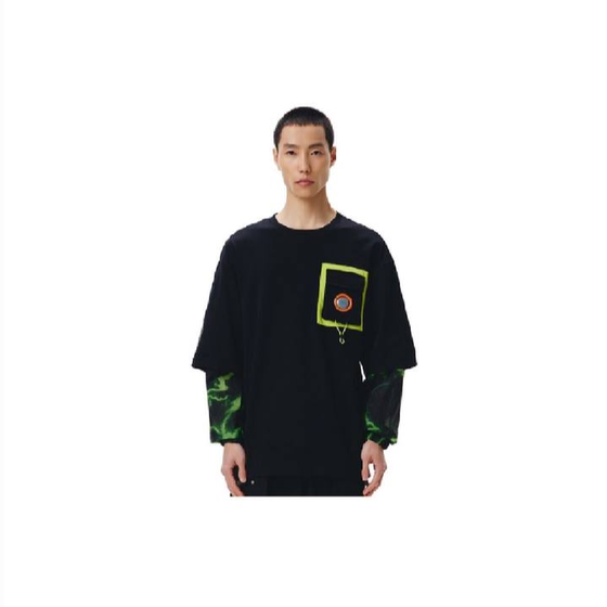 Li Ning LNG Future Player Series Double Sleeve Full Print Fake Two-piece Spliced Long Sleeve T-shirts The same style as men and women FBBA001
Li Ning LNG Future Player Series Double Sleeve Full Print Fake Two-piece Spliced Long Sleeve T-shirts The same style as men and women FBBA001