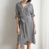 Like a light luxury special design striped dress 0427112