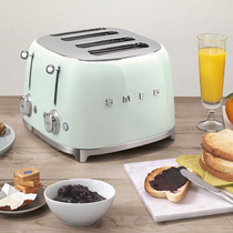 Italy SMEG SMEG TSF02 03 home four-piece long retro Toast toaster direct mail