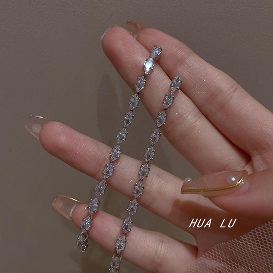 Hualu-Twilight Sparkling ~ Long Tassel Flash Diamond 고급 고급스러운 기질 INS 콜드 스타일 귀걸이 귀 클립 Hualu-Twilight Sparkling ~ Long Tassel Flash Diamond 고급 고급스러운 기질 INS 콜드 스타일 귀걸이 귀 클립