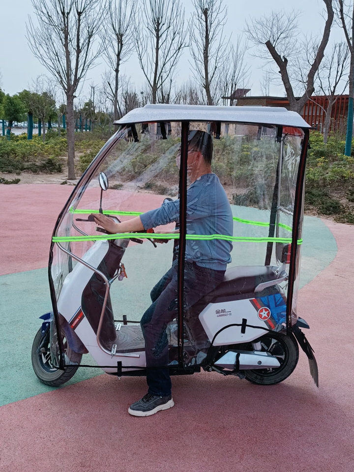 下雨天骑车不再狼狈。该款不锈钢雨棚太香了️