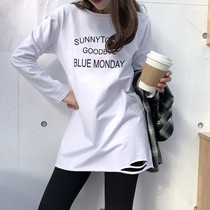 2022 Spring and autumn new Korean version easing with a long T-shirt woman Under the swing of the hole white jersey blouses womens wins