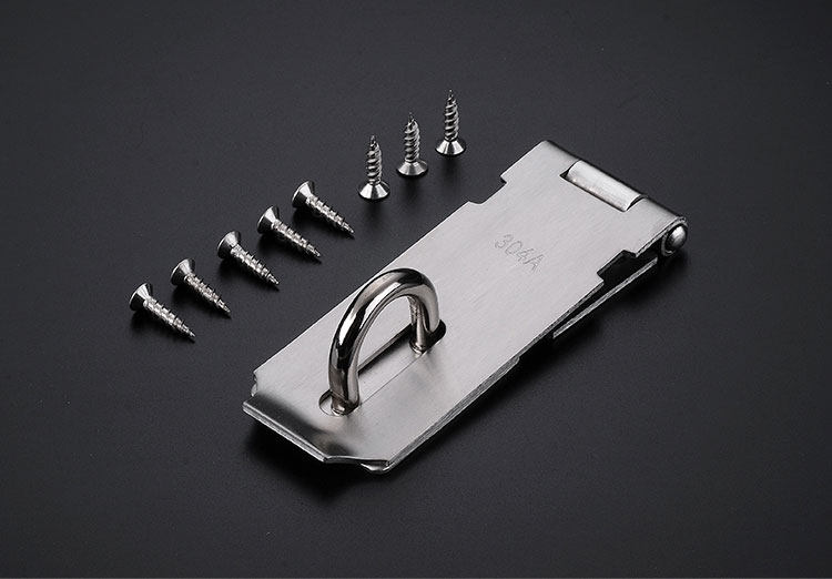 这个把手10位车主仅3人知道！客服建议“爬后备箱逃生”