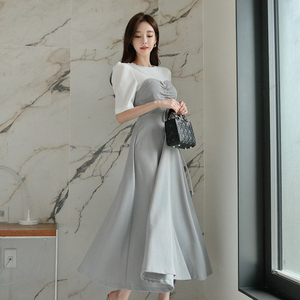 Korean round neck plaid drawstring waist and slim long dress