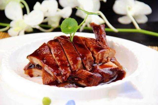 简单易做的酱汁鸭条醇浓味厚油而不腻
